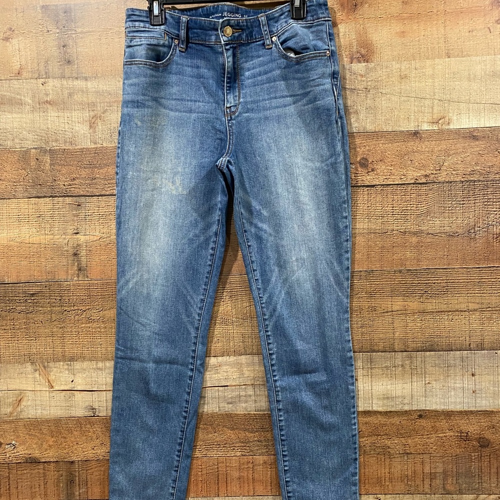 Chicos High Waisted Jeggings Size 6